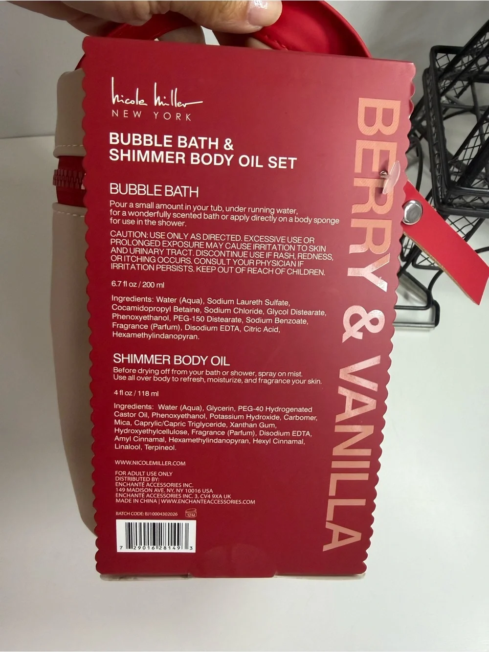 Nicole Miller Berry & Vanilla Bubble Bath and Shimmer Body Oil Set - Red